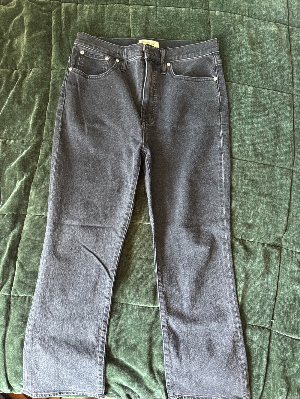 Madewell Women’s black bell flare ankle cut jeans